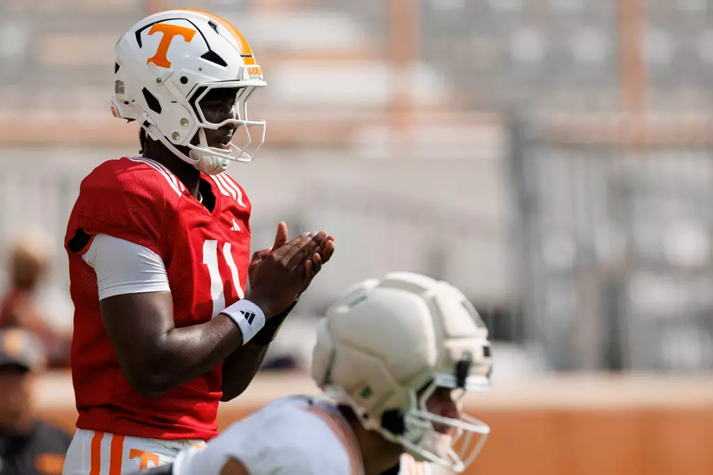 Tennessee Names Faizon Brandon QB1